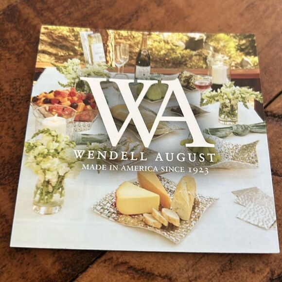 Wendell‎ August nativity scene hammered aluminum trinket - Picture 5 of 5